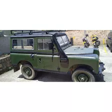 Land Rover Santana 2.4