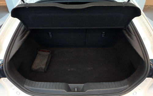 Mazda 3 2.0 V 4X2 Hb 6Mt — foto 8 de 21