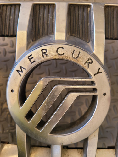 Parrilla Mercury Montego Mod 2005 Foto 3