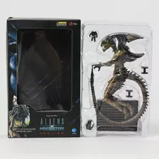 Hola Toys Alien Vs. Predator Avp 2: Daño De Batalla Predalie