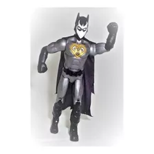 Brinquedo Boneco De Plástico Darkman Avante 35 Cm