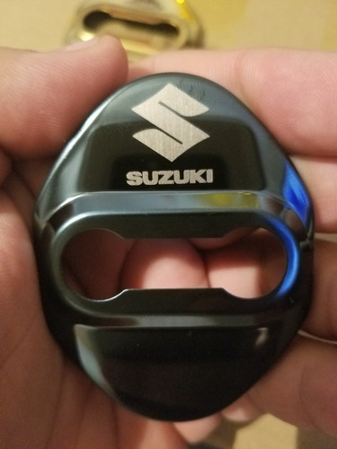 Embellecedores De Contra Chapas Con Logo Suzuki  Foto 6