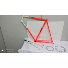 Quadro Bicicleta Gios Italy +garfo+coroas Em Aluminio -usada