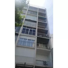 Ejido Próximo 18 De Julio, Semipiso De 3 Dormitorios, 2 Baños, Gran Living-comedor