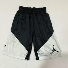 Short Bermuda Jordan Hombre Original Talla S (ch) / Puma 02