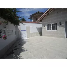 Casa Isolada, 2 Dormitórios, Com Edícula! Espaço Para Piscina!!