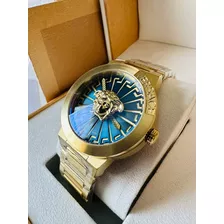 Belleza De Reloj Versace De Caballero Fondo Azul Palazzo 