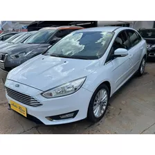 Ford Focus Sedan Titanium 2.0 Powershift Aut. 2016