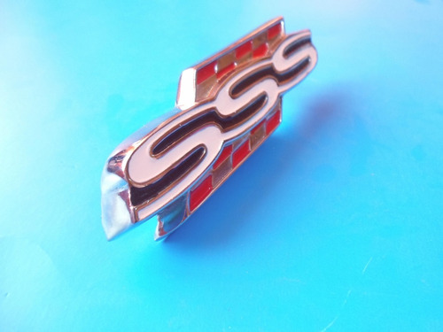 Emblema Datsun Sss Parrilla  Foto 3
