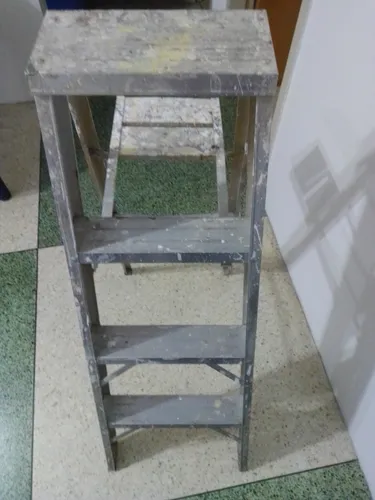 Tercera imagen para búsqueda de escaleras usadas