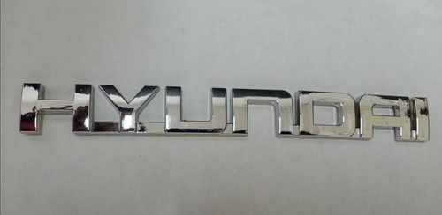 Foto de Emblema Letras Hyundai Autoadhesivas. 