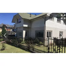 Casa En Venta De 6 Dorm. En Puerto Varas Imperial 