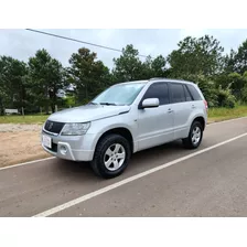 Suzuki Grand Vitara 2.0 4x4 At - Financio / Permuto