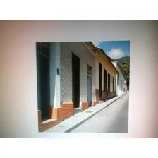 Local En Trujillo Y Casa