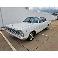 Ford Galaxie 500