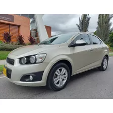 Chevrolet Sonic Lt 2016 Mecánico Con Sun Roof 