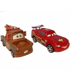 Cars 2 Autos Rayo Mcqueen Y Mater A Friccion Disney Original