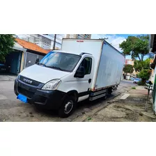 Iveco Daily Chasis 2014 3.0 35s14 3750 Cab. Simples 2p