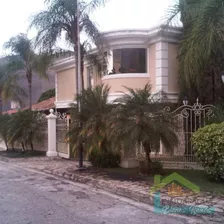 Casa En Venta/ Urbanización El Castaño Maracay/ Pg1112