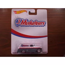 Hot Wheels Pop Culture Chocolate 3musketeers 55 Chevy Panel 