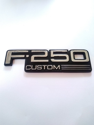 Emblema Ford F-250 Custom Lateral Foto 2