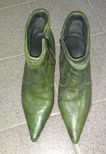 Combo! 2 Pares Botas Cortas Taco Fino Nros. 39 Y 40 en venta en Santa Fe  capital Santa Fe por sólo $ 2,000.00 - Ocompra.com Argentina
