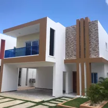 7096- Townhouse En La Autovía Del Coral, Bávaro, Punta Cana 