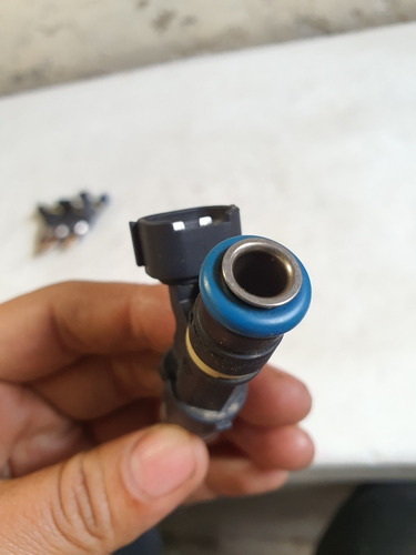 Inyector De Gasolina Original Mitsubishi Lancer 08-15 C/uno Foto 7