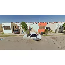 Casa En Remate Bancario En C. San Blas 1226, Villas De San Miguel, Nuevo Laredo, Tamps . -ngc4