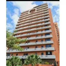 Preyes Vende Lujoso Penthouse En Urbanización La Trigaleña Alta