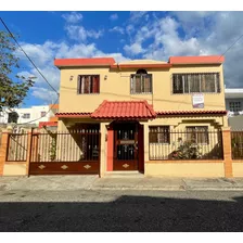 Vendo Casa 2niveles Autopista San Isidro, 3hab 2.5 Baños 2 Parqueos