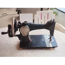 Máquina De Costura Antiga Manivela
