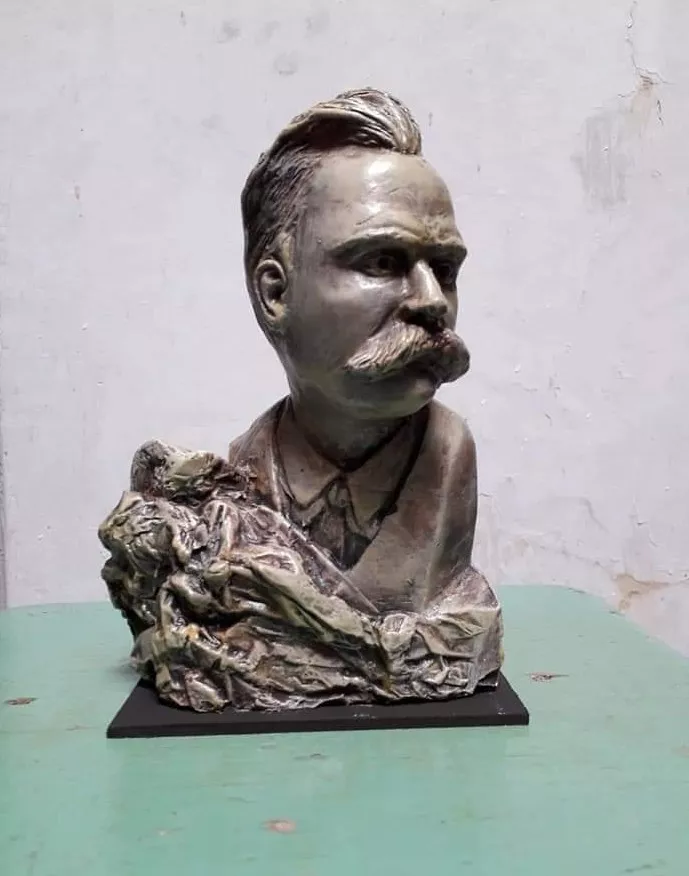 Busto - Friedrich Nietzsche- Escultura De Yeso