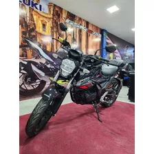 Suzuki - Gixxer Fi Negro 