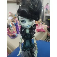 Boneca Monster High Frankie Stain 