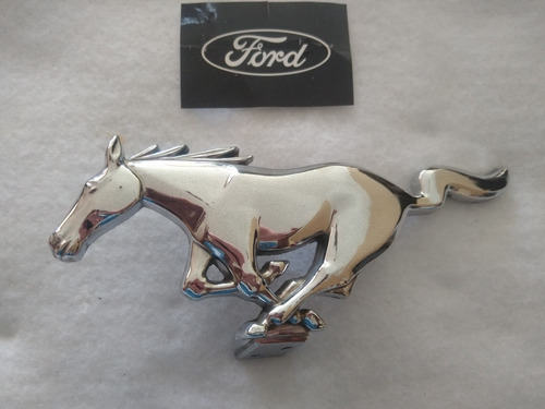 Ford Mustang Emblema De Parrilla Ford Mustang 66 Original. Foto 3