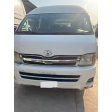 Toyota Hiace 2013