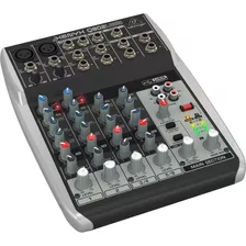 Consola Meacladora Behringer Xenyx Q802usb 