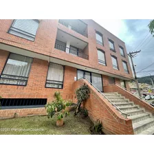 Apartamento En Cedritos(bogota) Rah Co: 24-485