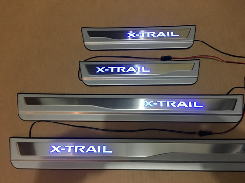 Estribos Embellecedores Led Nissan Xtrail X-trail 2015 2016 2017 2018 2019 Foto 9