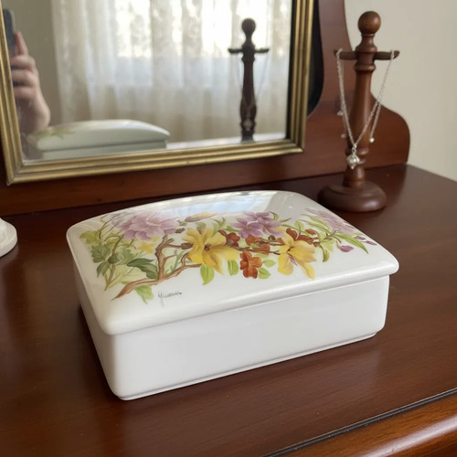 Porta-joias Porcelana Pintada À Mão Floral Vintage. Branco