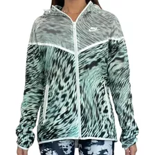 Campera Rompevientos Nike M