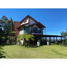 Vendo Villa En Jarabacoa Proyecto Cerrado Vista Al Pueblo Y A La Montaña Buena Zona Segura Y Tranquila .