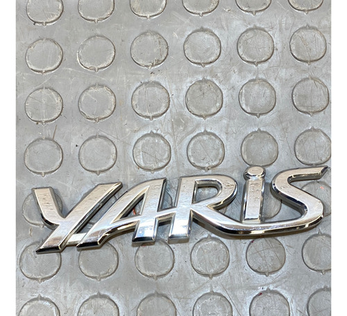 Emblema Letras Toyota Yaris Org6 1.5 Std 2011/2016 Foto 7