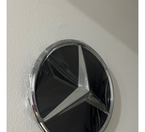 Nuevo Logo Emblema Parrilla Persiana Mercedes Benz  Glc Gle Foto 5