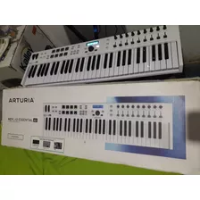 Controlador Midi Arturia Keylab Essential 61