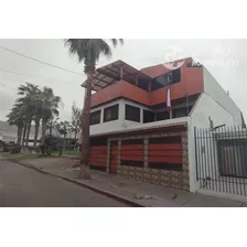 Casa En Arriendo De 12 Dorm. 9baños Iquique