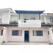 Jv Vende Casa Remodelada En Las Clavellinas Trigal Norte Valencia, Ubicada Cerca Del Cc El Portal