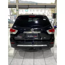 Nissan Pathfinder Av