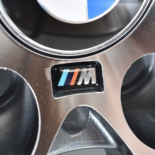 Juego De 5 Emblemas Bmw /// M Para Rines Tablero Y Volante Foto 2